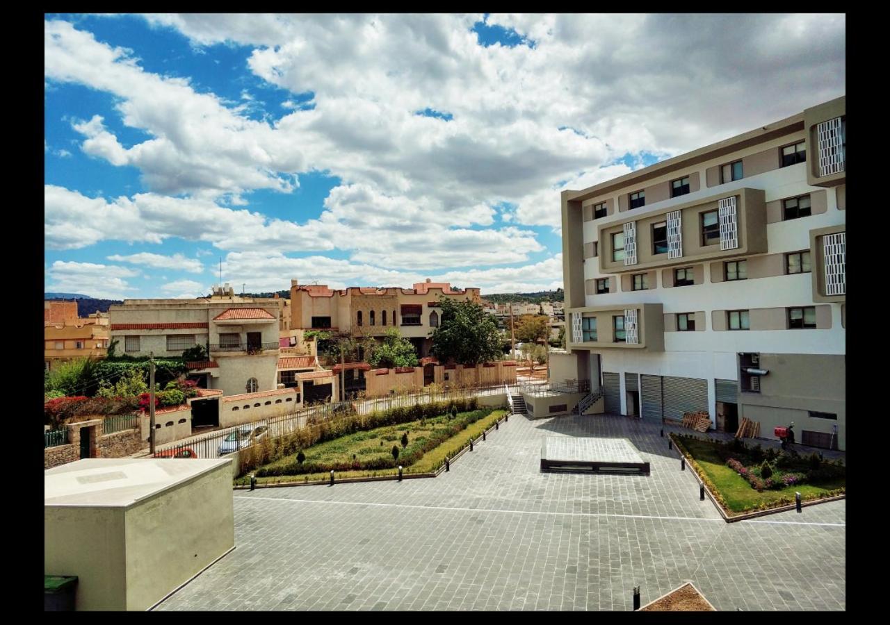 דירות אוג'דה Beau Studio, Cozy, Quartier Vivant, Proche De Tous מראה חיצוני תמונה